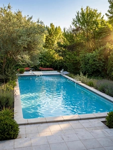 AUMELAS (34230) – MAISON CONTEMPORAINE – 5 CHAMBRES – PISCINE – TERRAIN DE 1 650 M² – CALME – SANS VIS-À-VIS – GARAGE