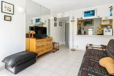 LA GRANDE-MOTTE (34280) – STUDIO CABINE AVEC COIN NUIT – 31,59 M² – BALCON – VUE MER & PORT – EXPOSITION SUD – ASCENSEUR