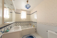 VILLENEUVE-LÈS-AVIGNON (30400) – MAISON INDIVIDUELLE – 5 PIÈCES – CALME ABSOLU – AUCUN VIS-À-VIS – PISCINE – BUREAU INDÉPENDANT