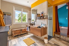 PLAISSAN (34230) – ENSEMBLE IMMOBILIER – 5 APPARTEMENTS – TERRAIN 1 055 M² – PISCINE – POTENTIEL LOCATIF
