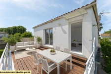 LUNEL (34400) – MAISON INDIVIDUELLE – 4 CHAMBRES – PISCINE CHAUFFÉE – TERRASSE – 2 LOGEMENTS – GARAGE