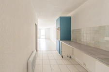CLERMONT-L’HÉRAULT (34800) – APPARTEMENT 4 PIÈCES – 3 CHAMBRES – SÉJOUR 30M² – EXPOSITION SUD-EST – DPE B