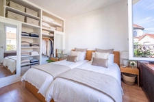 93350 LE BOURGET – MAISON 5 PIÈCES – 83,51 M² CARREZ / 119,49 M² AU SOL – JARDIN/COUR DE 205 M² – PROCHE TRANSPORTS