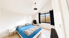 MAISON DE PRESTIGE – RÉNOVATION INTÉGRALE – FINITIONS HAUT DE GAMME – INSERT – CLIMATISATION RÉVERSIBLE – CHAUDIÈRE RÉCENTE – CUISINES ÉQUIPÉES – SALLES DE BAINS NEUVES – CUISINE D’ÉTÉ – FOUR À PIZZA 