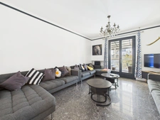 MAISON DE PRESTIGE – RÉNOVATION INTÉGRALE – FINITIONS HAUT DE GAMME – INSERT – CLIMATISATION RÉVERSIBLE – CHAUDIÈRE RÉCENTE – CUISINES ÉQUIPÉES – SALLES DE BAINS NEUVES – CUISINE D’ÉTÉ – FOUR À PIZZA 