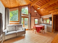 Petit chalet au calme à Champdray
