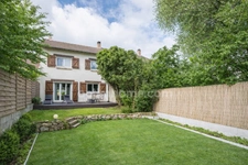 93150 - LE BLANC-MESNIL – JARDIN - TRIPLE SÉJOUR LUMINEUX – SOUS-SOL COMPLET