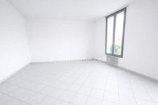LIVRY-GARGAN – T2 SANS TRAVAUX – FORT POTENTIEL (T3 POSSIBLE)