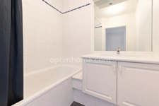 78300 – POISSY – 2 PIÈCES – BALCON – PARKING – ASCENSEUR – 5 MIN RER A / LIGNE J 