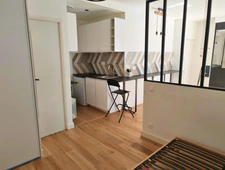 Paris 17ème Batignolles – 2 pièces rénové et meublé, au calme sur cour