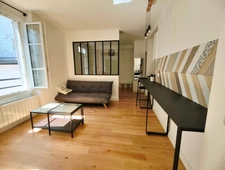 Paris 17ème Batignolles – 2 pièces rénové et meublé, au calme sur cour