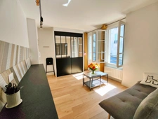 Paris 17ème Batignolles – 2 pièces rénové et meublé, au calme sur cour