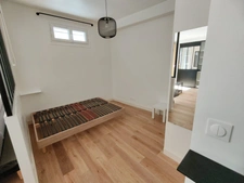 Paris 17ème Batignolles – 2 pièces rénové et meublé, au calme sur cour