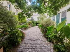 Paris 6e – Rue de Sèvres – Duplex de charme au dernier étage