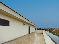 MAISON D’ARCHITECTE 220 M2 - 5 CHAMBRES - LUMINEUSE - TERRASSE PANORAMIQUE 40 M2 – JARDIN 310 m2 - GARAGE