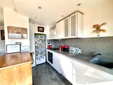 MARSEILLE 8ᵉ, Saint Giniez – DUPLEX 68 M² – VUE MER PANORAMIQUE MER –3 BALCONS et CAVE.