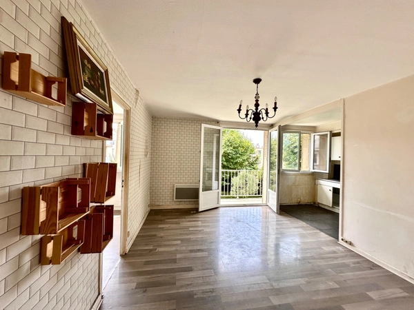 Marseille 8ème, Boulevard Leau, T3/4 de 65m2 + Balcon + Cave