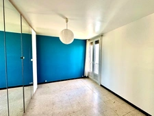 Marseille 8ème, Marseilleveyre, T4 de 70m2 avec Balcon, cave et place de parking privative.