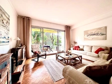 Marseille 8ème – Carré d’Or | Bagatelle, T3/4 de 95m2 avec Terrasse de 13m2 et cave privative.