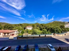 MARSEILLE 9ᵉ – T3 de 60 m² avec terrasse, loggia et cave – Résidence Beauvalon Pinède.