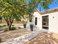 MARSEILLE 9ᵉ – BONNEVEINE | MAISON DE CHARME DE 120M2 AVEC PISCINE, JARDIN ET PRESTATIONS DE QUALITÉ