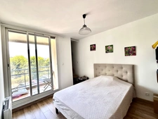 Marseille 13ᵉ, Saint Mitre, T4 de 80m2 entièrement refait à neuf avec terrasse, balcon et vue sur Parc Arboré.