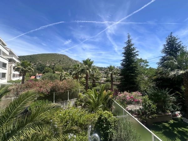 T3 de charme avec Terrasse et Box en sus – Marseille 9e, Traverse Regny – secteur Cabot / Saint-Tronc