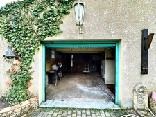 Tourves – Maison de charme de 160m2 avec garage de 23m2, cave et chalet sur 11 800 m² de terrain, au calme absolu