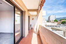 Marseille 10ème, T2 de 42,5m2 + Terrasse + Cave + Place de parking Privative