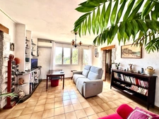 MARSEILLE 9ᵉ – T3 de 60 m² avec terrasse, loggia et cave – Résidence Beauvalon Pinède.