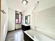 Marseille 10 ème, Quartier Saint Loup, T4 de 95m2, Dernier étage, Lumineux dans une petite copropriété.