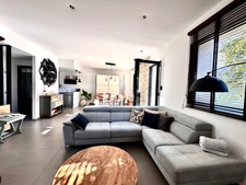 MARSEILLE 9ᵉ – BONNEVEINE | MAISON DE CHARME DE 120M2 AVEC PISCINE, JARDIN ET PRESTATIONS DE QUALITÉ