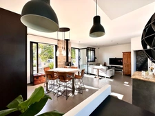 MARSEILLE 9ᵉ – BONNEVEINE | MAISON DE CHARME DE 120M2 AVEC PISCINE, JARDIN ET PRESTATIONS DE QUALITÉ