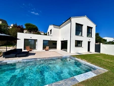 La Ciotat, Maison Contemporaine de 185m2 avec Piscine, Vue panoramique mer à 180°, sur terrain de 737m2