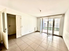 MARSEILLE 6ème, quartier Lodi , T2 de 44m2 avec Terrasse et possibilité place de parking privative en sous-sol.