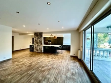MARSEILLE 9EME, Sainte Marguerite/Cabot, T5 de 174m2 +2 Terrasses + 500m2 de Jardin+ Place de Parking
