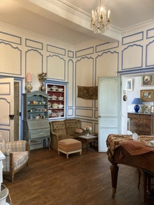 Hôtel particulier XVIIe — Cœur historique de Loudun