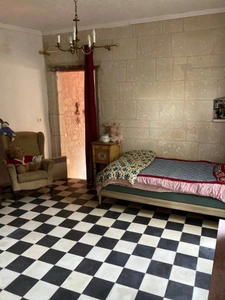 Hôtel particulier XVIIe — Cœur historique de Loudun
