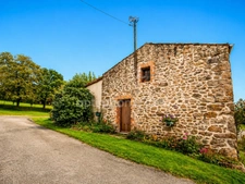 Ancien corps de ferme de caractère - Propriété familiale avec dépendances - 4 hectares avec étang privé - Idéal projet familial, agricole ou équestre - Fort potentiel touristique et gîtes - Environnem