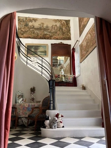 Hôtel particulier XVIIe — Cœur historique de Loudun