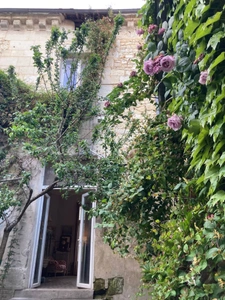 Hôtel particulier XVIIe — Cœur historique de Loudun