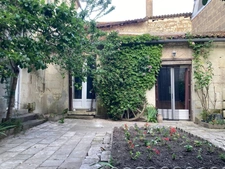 Hôtel particulier XVIIe — Cœur historique de Loudun
