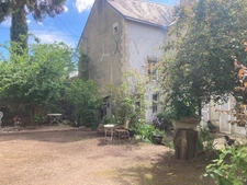 Hôtel particulier XVIIe — Cœur historique de Loudun