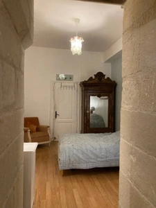 Hôtel particulier XVIIe — Cœur historique de Loudun