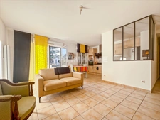 Appartement 3 pièces - LUMINOSITÉ - CALME - DOUBLE STATIONNEMENT SÉCURISÉ 