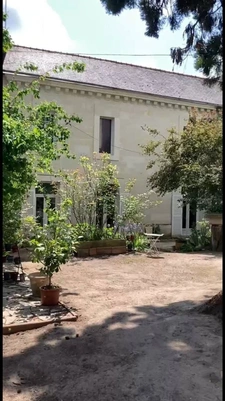 Hôtel particulier XVIIe — Cœur historique de Loudun