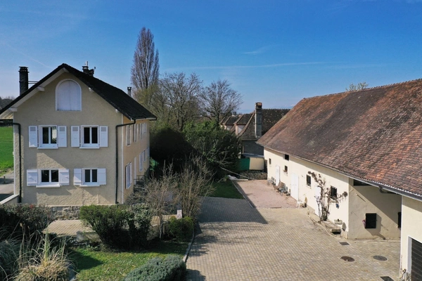 Maison à vendre 6 pièces NERNIER (74)