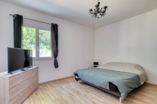 Maison d' exception entièrement de plain-pied avec Patio central sur 2 200m2