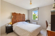 Appartement T3, piscine et double parking - VILLEFRANCHE SUR SAONE (69)