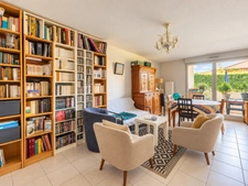 Appartement T3, piscine et double parking - VILLEFRANCHE SUR SAONE (69)